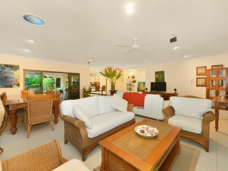 11 Andrews Close, Port Douglas QLD 4877