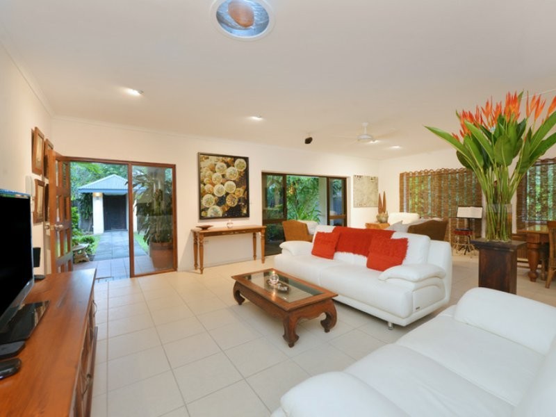 11 Andrews Close, Port Douglas QLD 4877