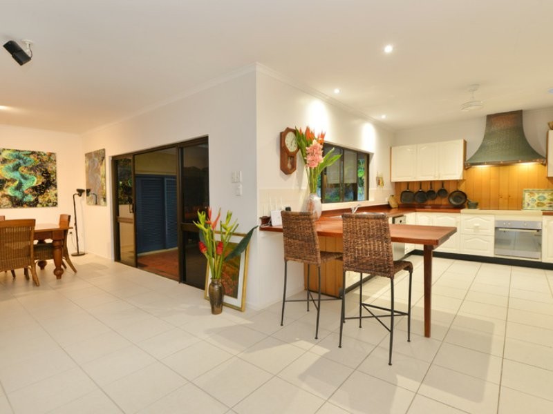 11 Andrews Close, Port Douglas QLD 4877