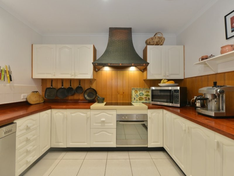 11 Andrews Close, Port Douglas QLD 4877