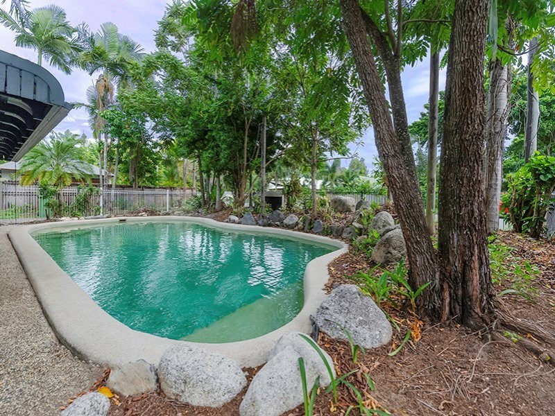 12 Pecten Avenue, Port Douglas QLD 4877