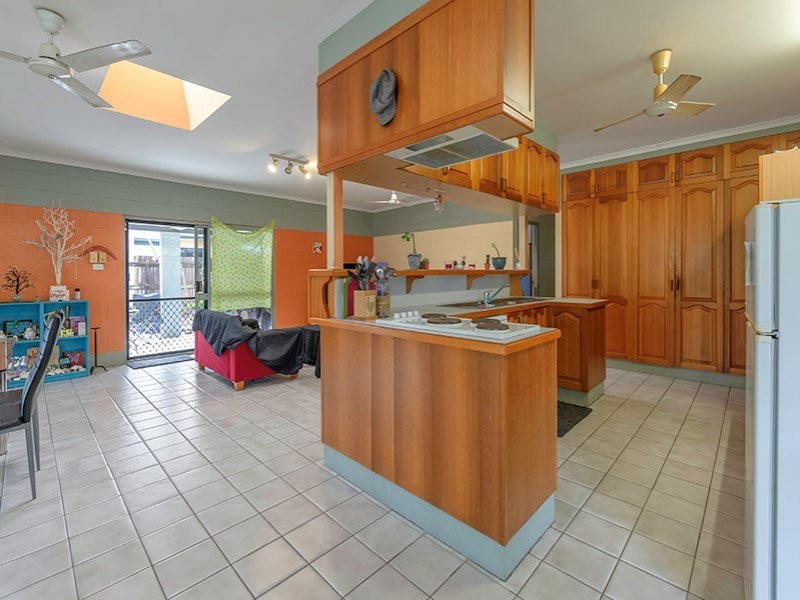 12 Pecten Avenue, Port Douglas QLD 4877