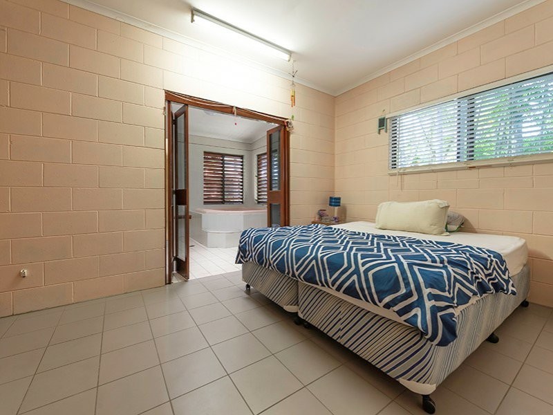 12 Pecten Avenue, Port Douglas QLD 4877