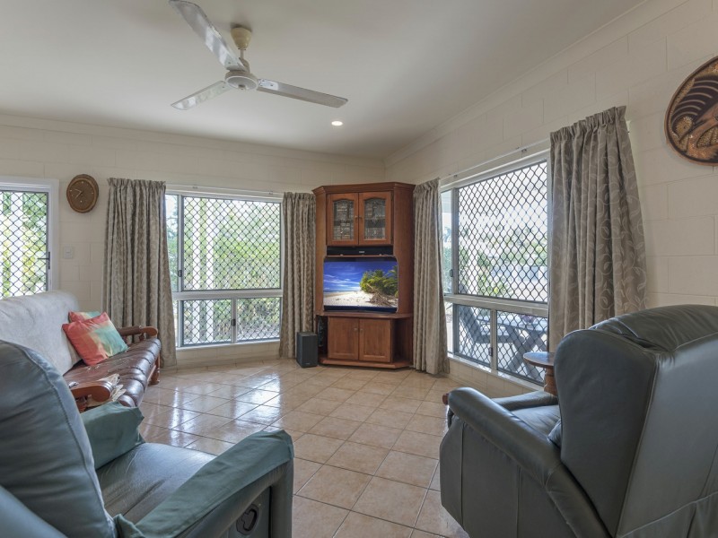 2 Ruby Close, Port Douglas QLD 4877