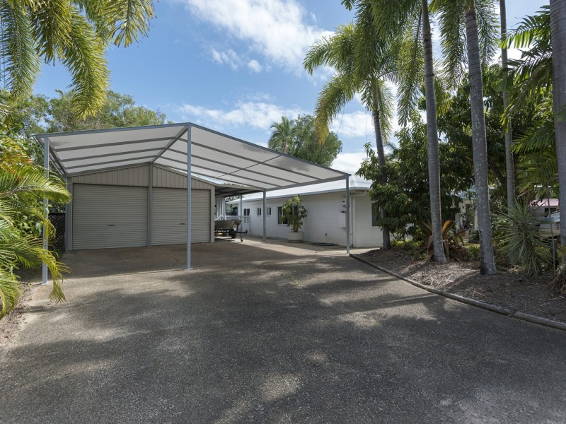2 Ruby Close, Port Douglas QLD 4877