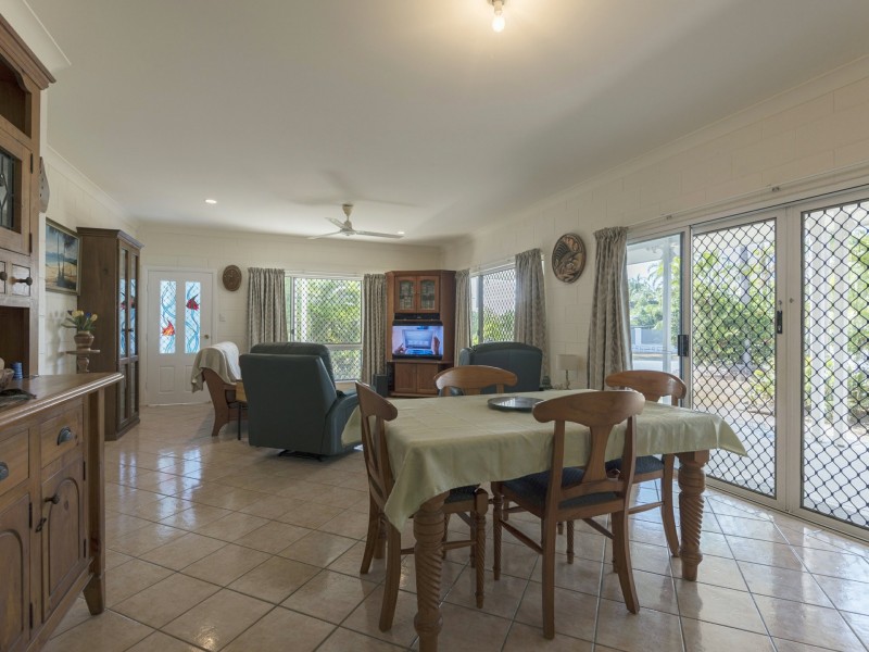 2 Ruby Close, Port Douglas QLD 4877