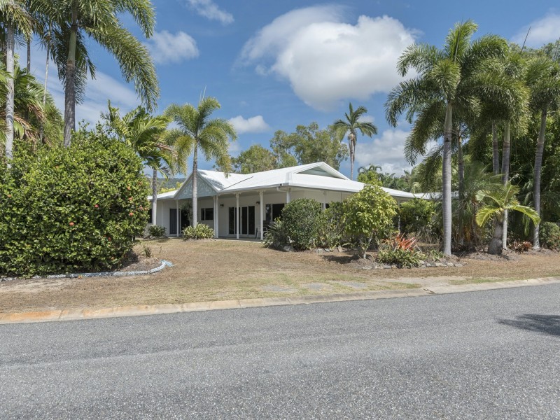 2 Ruby Close, Port Douglas QLD 4877