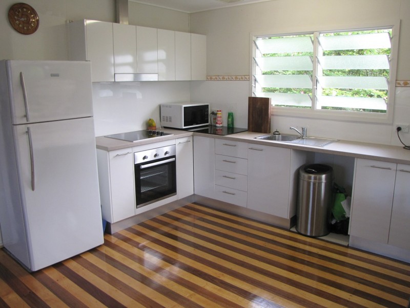 6 Marine Parade, Newell QLD 4873