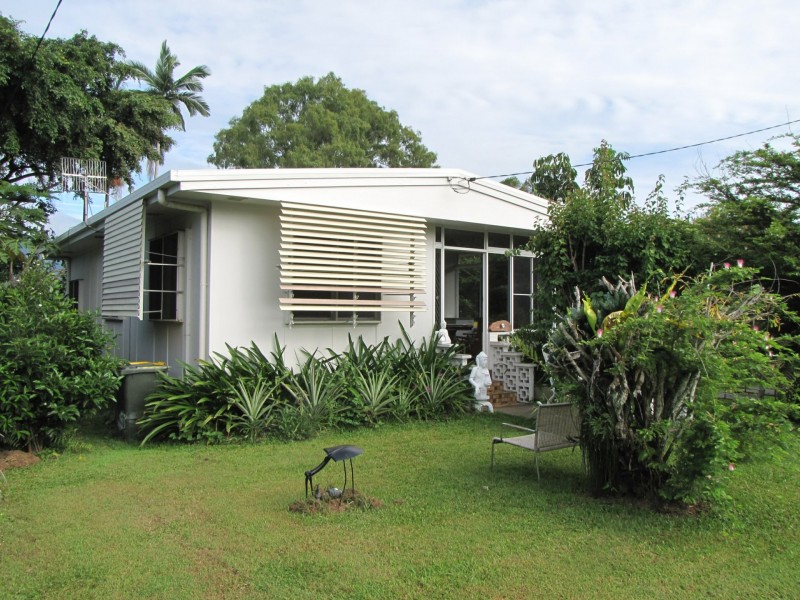 6 Marine Parade, Newell QLD 4873