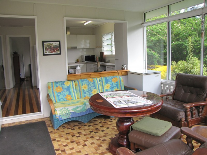 6 Marine Parade, Newell QLD 4873