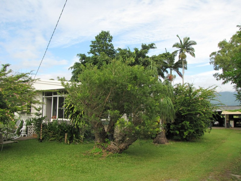 6 Marine Parade, Newell QLD 4873