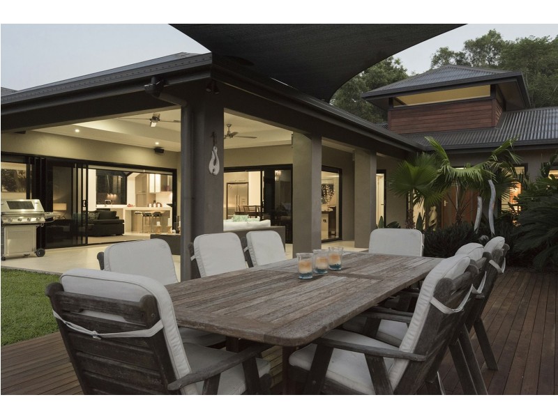 9 Thomson Low Drive, Shannonvale, Port Douglas QLD 4877