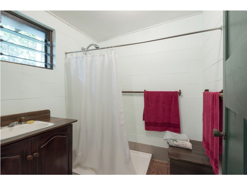 33 Wetherby Road Mount Molloy, Julatten QLD 4871
