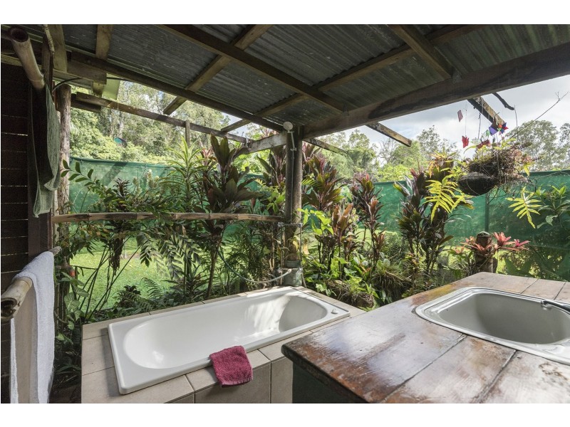 33 Wetherby Road Mount Molloy, Julatten QLD 4871