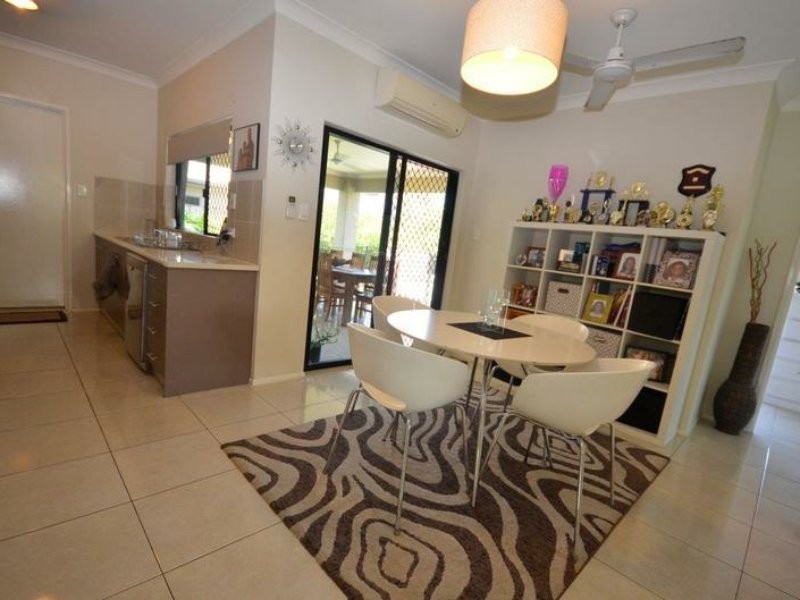 48 Riflebird Street, Mossman QLD 4873