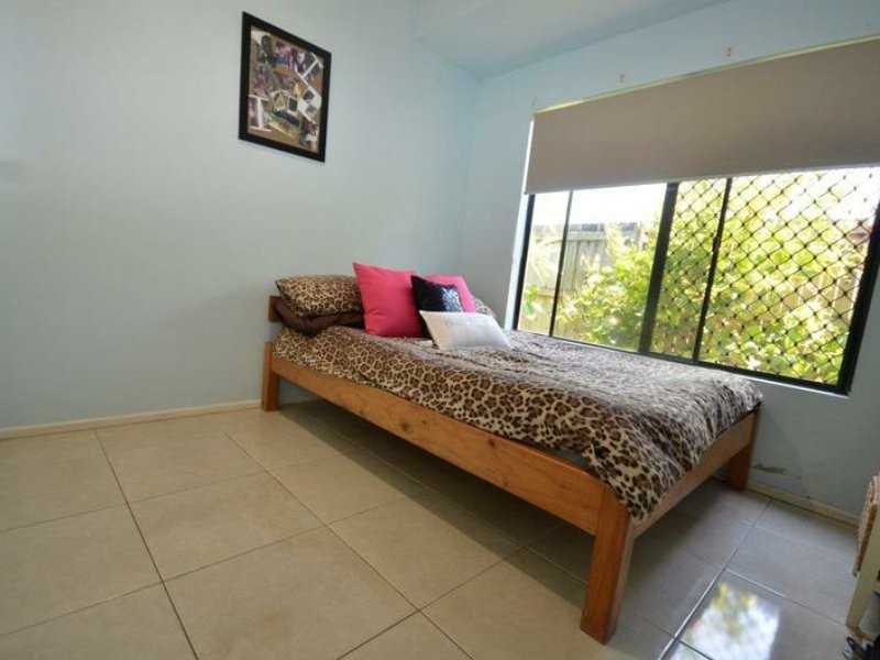 48 Riflebird Street, Mossman QLD 4873