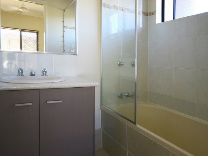 48 Riflebird Street, Mossman QLD 4873