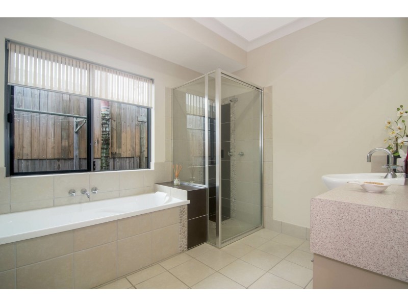 28 Ulysses Ave, Port Douglas QLD 4877