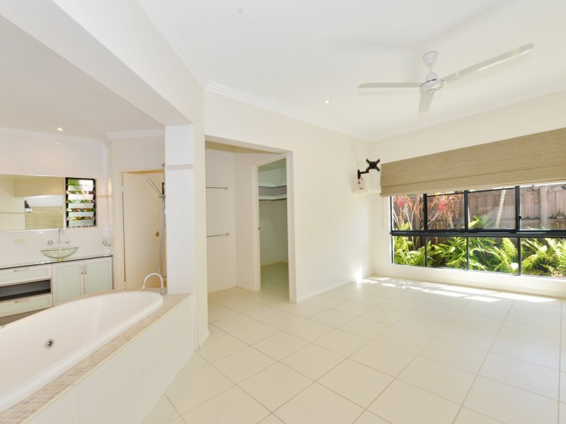 25 Brolga Street, Port Douglas QLD 4877