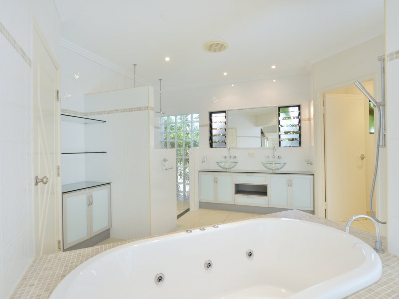 25 Brolga Street, Port Douglas QLD 4877