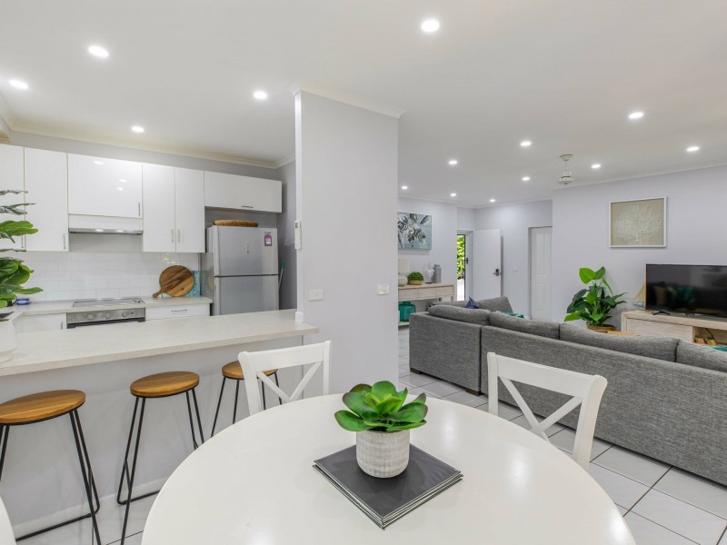 2/8 Ti Tree Street, Port Douglas QLD 4877