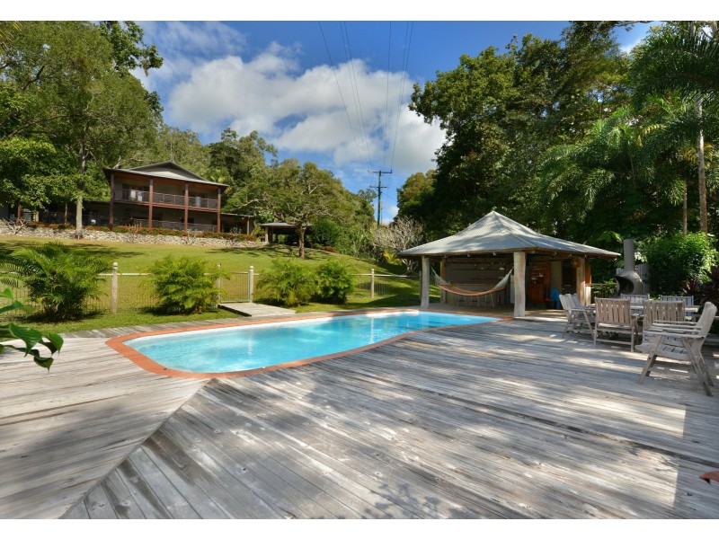 242-250 Mowbray River Road, Port Douglas QLD 4877