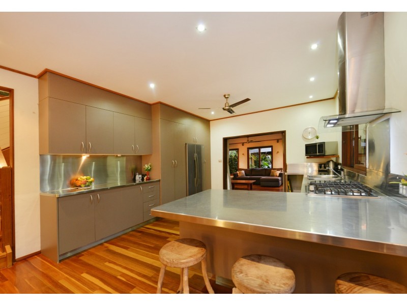 242-250 Mowbray River Road, Port Douglas QLD 4877