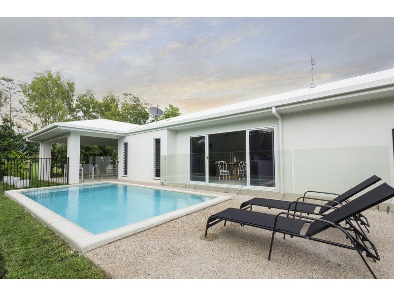 22 Sandpiper Street, Port Douglas QLD 4877