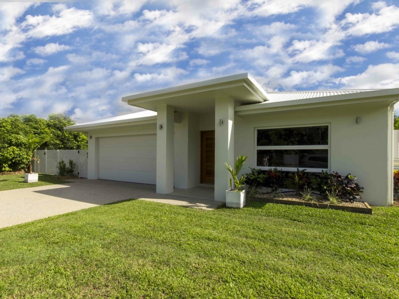 22 Sandpiper Street, Port Douglas QLD 4877