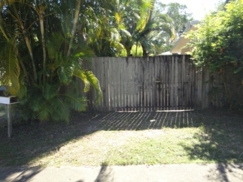 1 & 2/25 Limpet Ave, Port Douglas QLD 4877