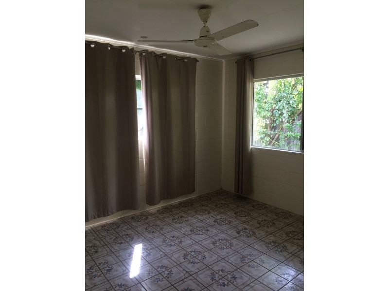 1 & 2/25 Limpet Ave, Port Douglas QLD 4877