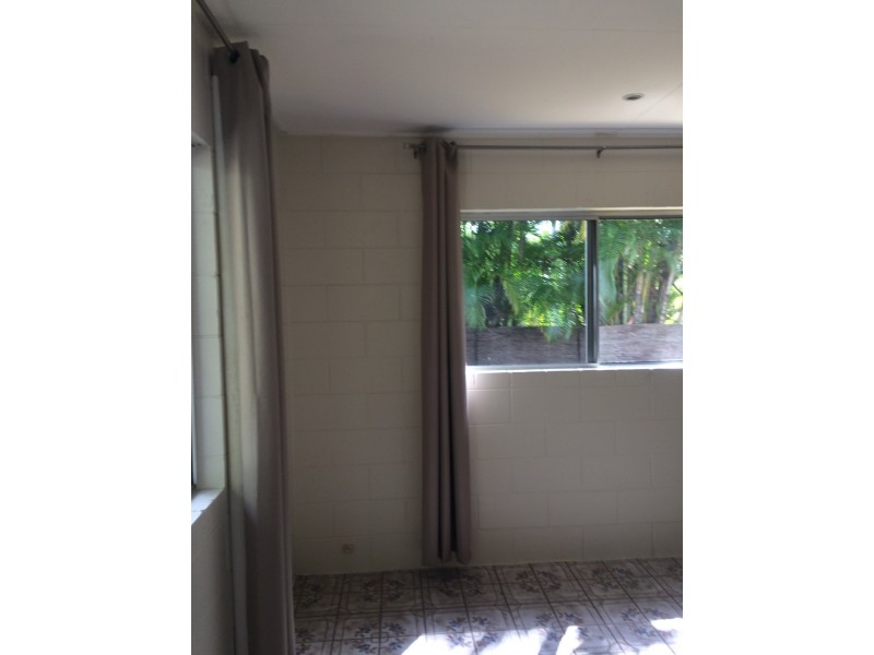 1 & 2/25 Limpet Ave, Port Douglas QLD 4877