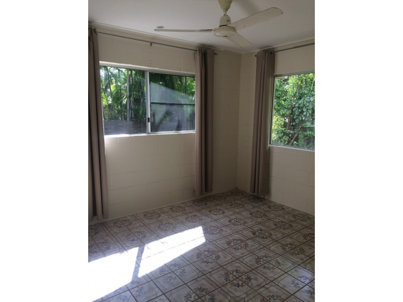 1 & 2/25 Limpet Ave, Port Douglas QLD 4877