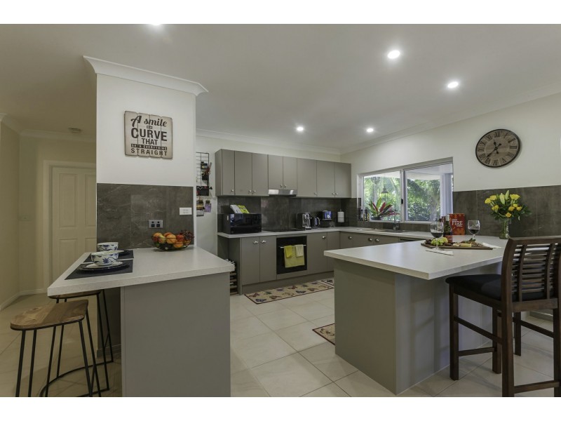 65 Endeavour Street, Port Douglas QLD 4877