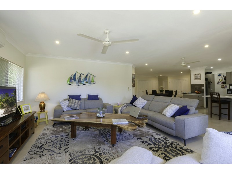 65 Endeavour Street, Port Douglas QLD 4877