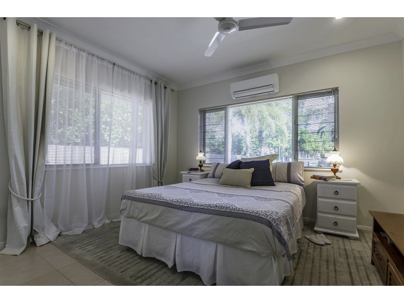 65 Endeavour Street, Port Douglas QLD 4877