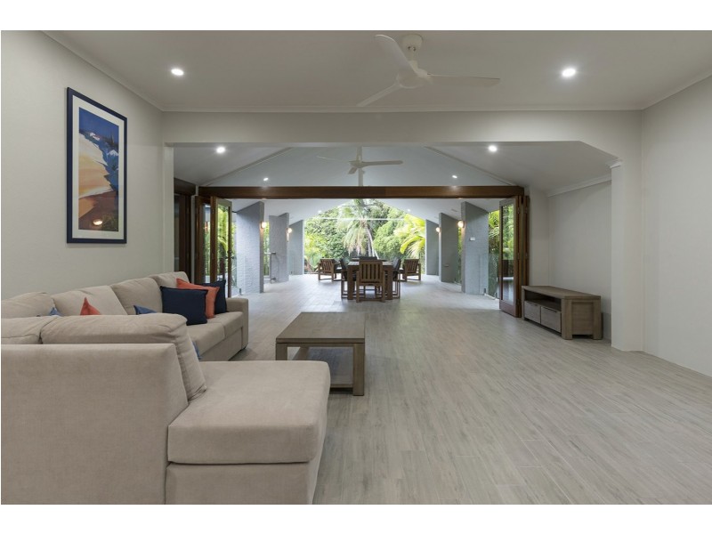17 Sand Street, Port Douglas QLD 4877