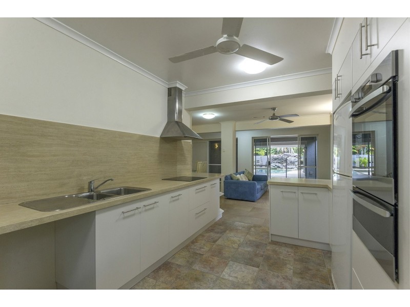 17 Sand Street, Port Douglas QLD 4877