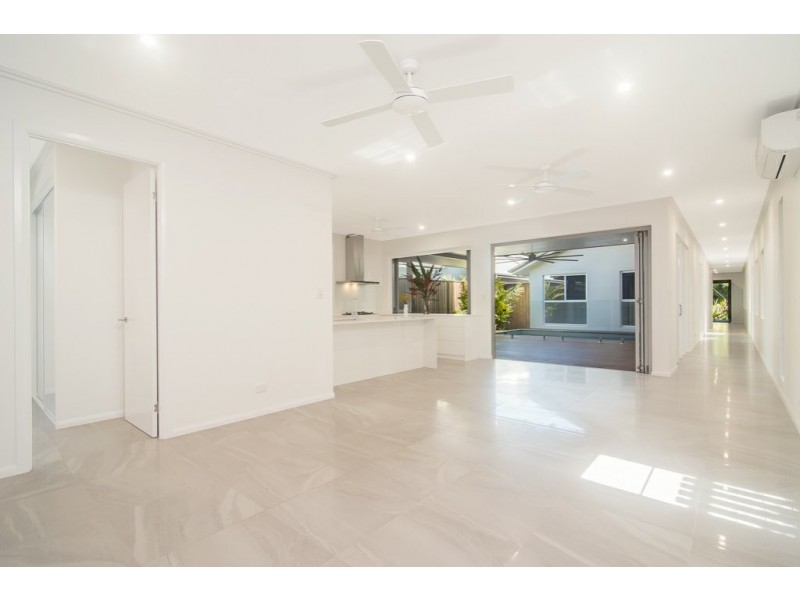 6A Mudlo Street, Port Douglas QLD 4877