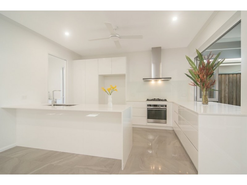 6A Mudlo Street, Port Douglas QLD 4877