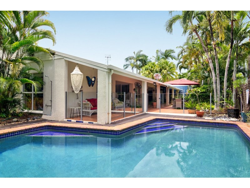 25 Endeavour Street, Port Douglas QLD 4877