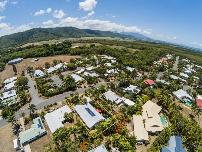 25 Endeavour Street, Port Douglas QLD 4877