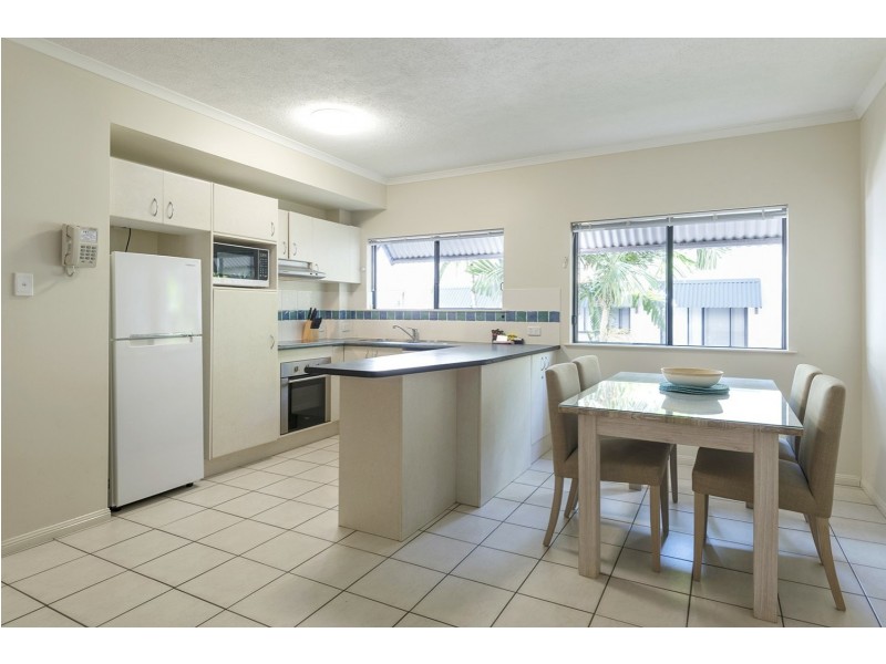25 Bay Villas/51-53 Davidson Street, Port Douglas QLD 4877