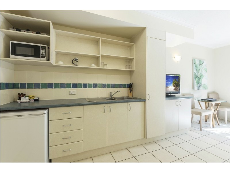 25 Bay Villas/51-53 Davidson Street, Port Douglas QLD 4877