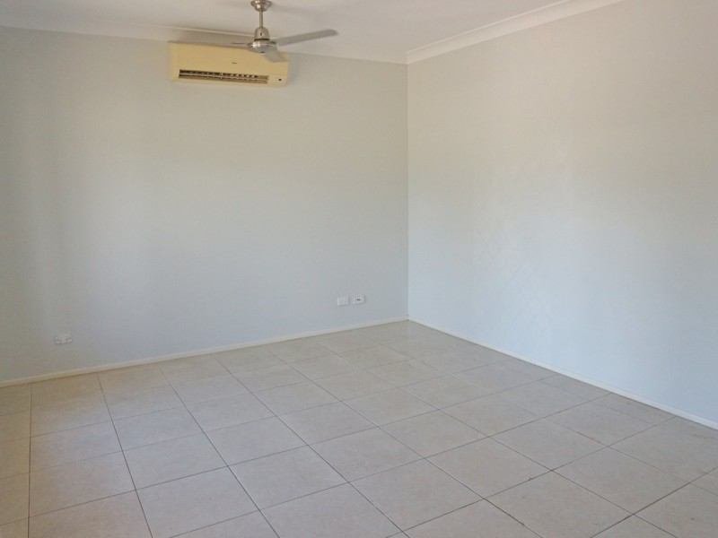 48 Riflebird Crescent, Mossman QLD 4873