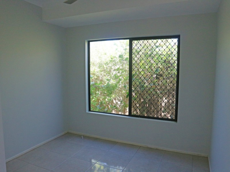 48 Riflebird Crescent, Mossman QLD 4873