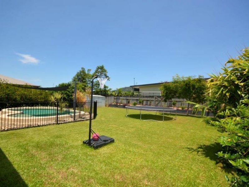 48 Riflebird Crescent, Mossman QLD 4873