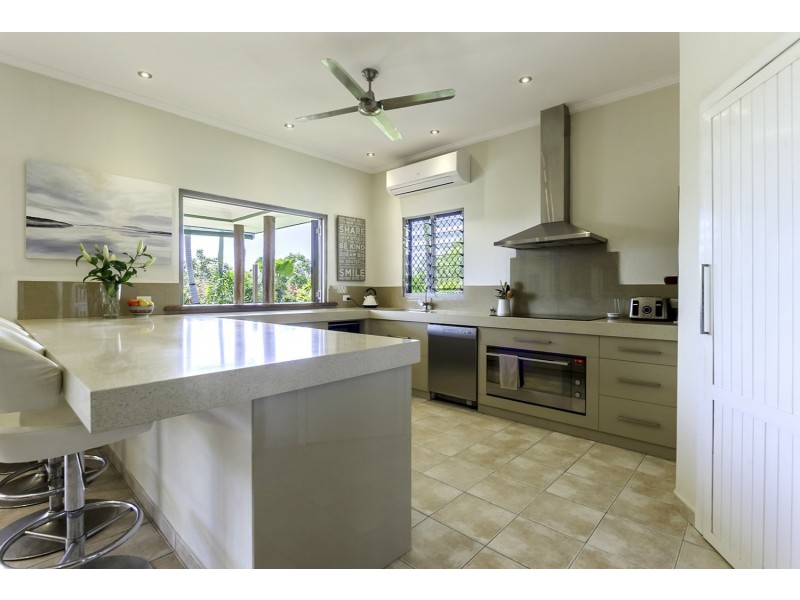 1 Sunbird Close, Port Douglas QLD 4877
