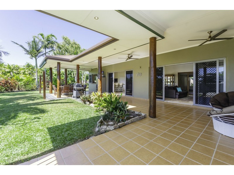 1 Sunbird Close, Port Douglas QLD 4877