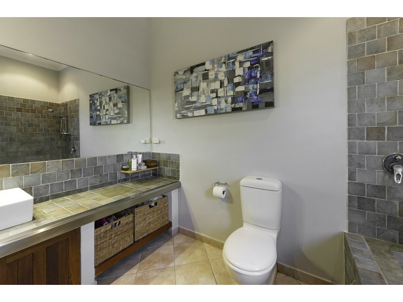 1 Sunbird Close, Port Douglas QLD 4877